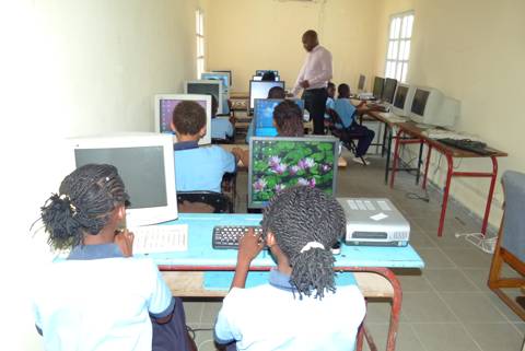 Collège et lycée de Nzeng Ayong, photo 30