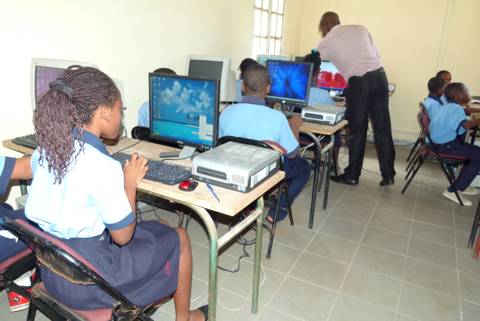 Collège et lycée de Nzeng Ayong, photo 31